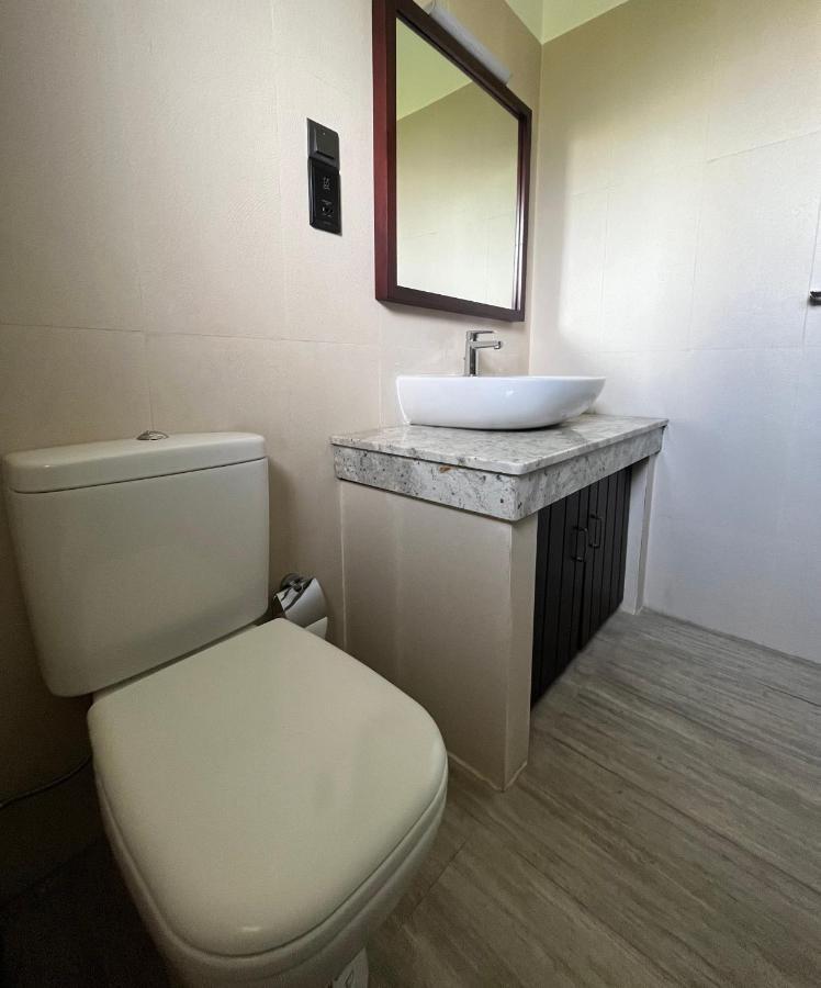 Driftwood Villa Pamunugama Экстерьер фото